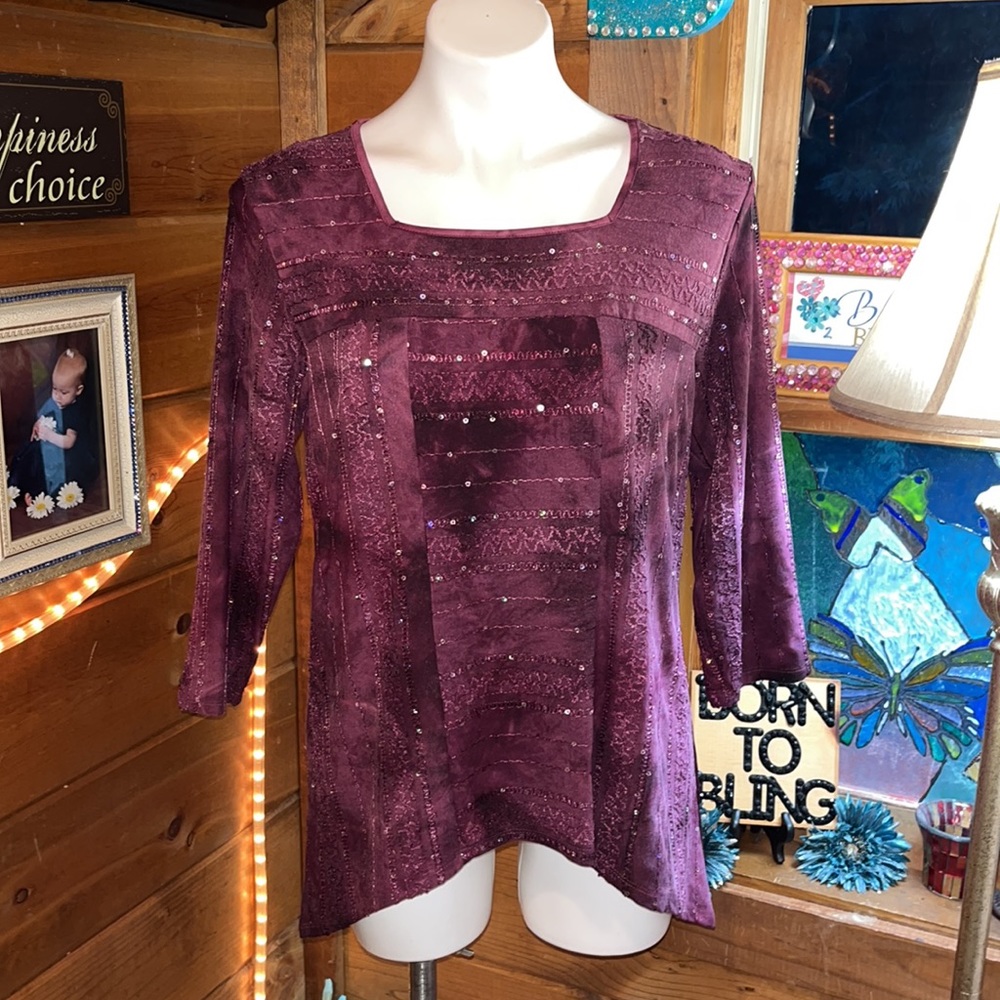 Alfred Dunner nice top with sequins